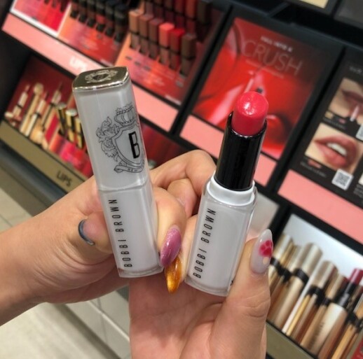 BOBBI BROWNよりエクストラ リップ ティンテッド バームが登場！