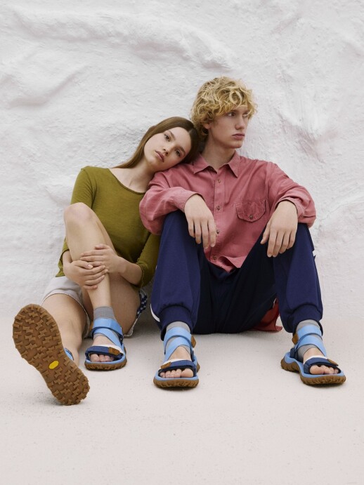 サンダル入荷中！