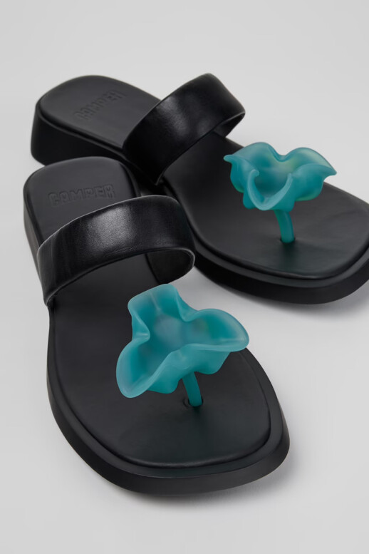 フラワーモチーフサンダル