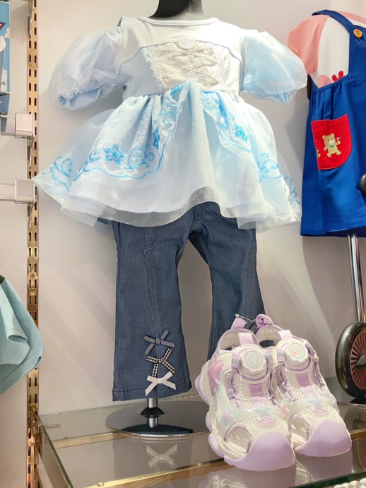 ♡BeBeスラップスリップ〜サンダルシューズ♡入荷しました