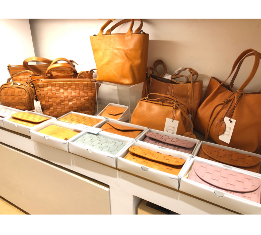 ❤︎zuccheroナチュラル牛革バッグ財布❤︎