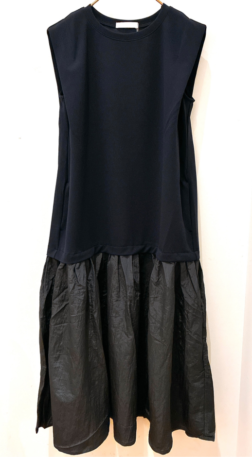 NICOLEwhite〜新作入荷しました