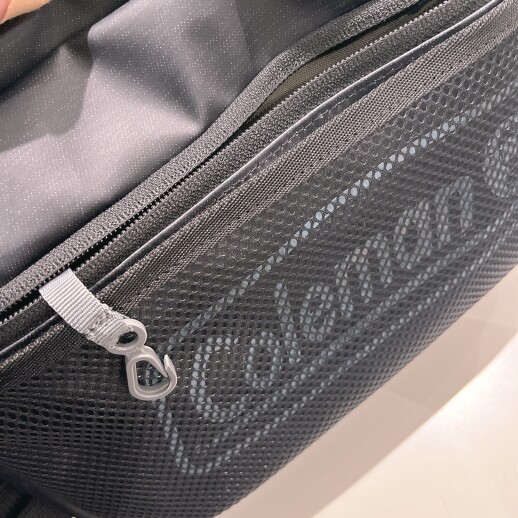 Coleman シールドショルダーポーチ