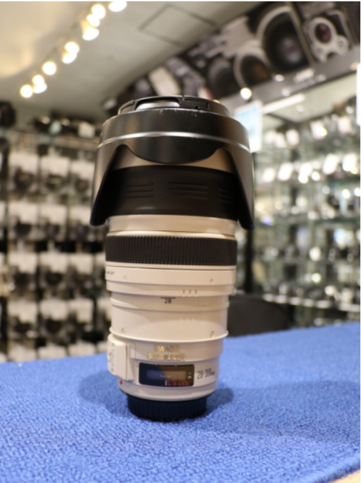 【入荷情報】  Canon EF-28-300mm F3.5-5.6 L IS USM