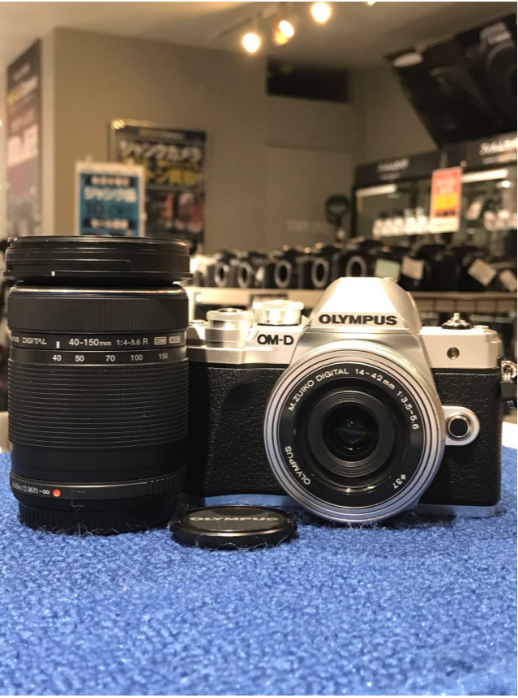 【入荷情報】OLYMPUS OM-D E-M10 mark IIIダブルズームキット