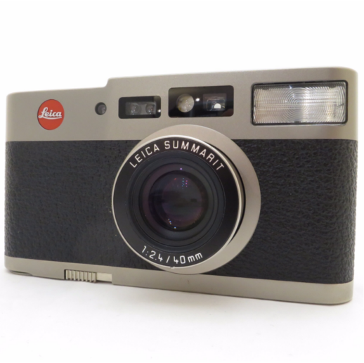 希少!!!高性能なコンパクトフィルムカメラが入荷!!!!!