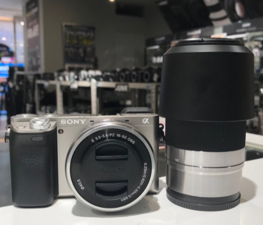 【入荷情報】 SONY a6000 ダブルレンズキット