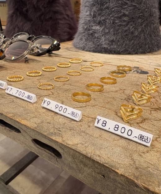 ゴールドアクセサリー入荷